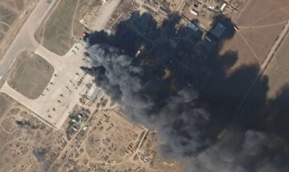 Militares russos permanecem no controle total da cidade de Kherson, dizem moradores