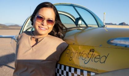 Conheça Jessica Cox, primeira piloto de avião sem braços licenciada do mundo