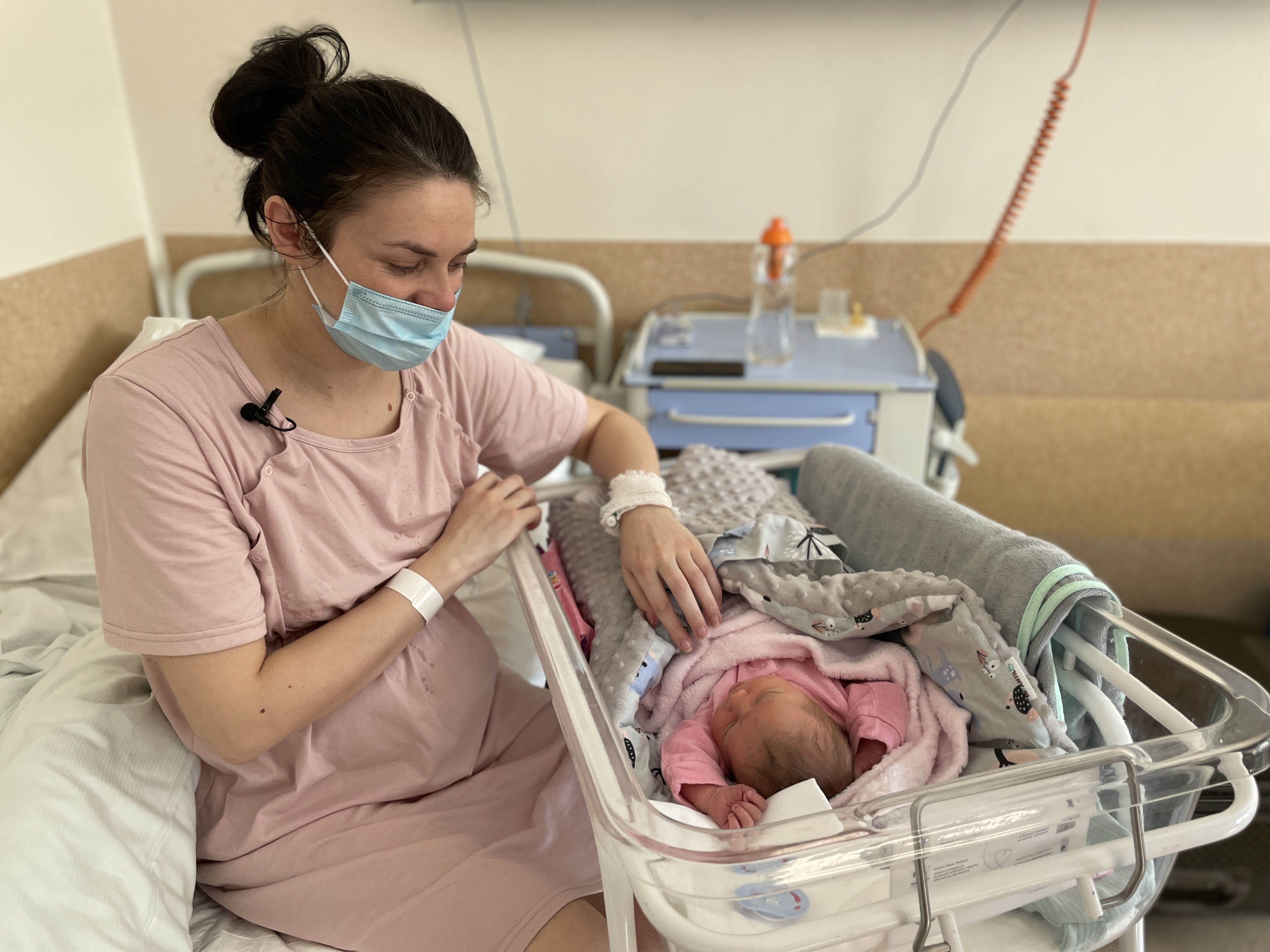 Khrystyna Pavluchenko e sua filha recém-nascida