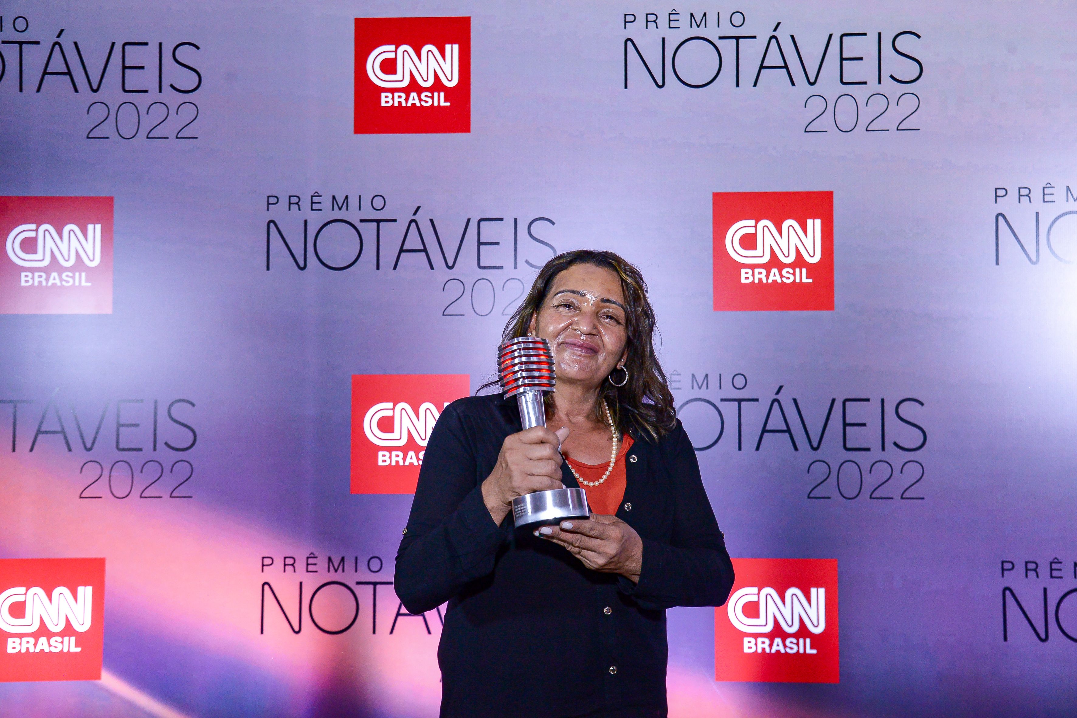 Maria Madalena, auxiliar de limpeza do HCor, é a Heroína do Ano do Prêmio Notáveis CNN 2022 / CNN Brasil