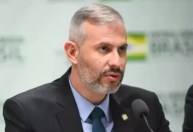 Senador adia depoimento de ministro da Educação para depois do feriado