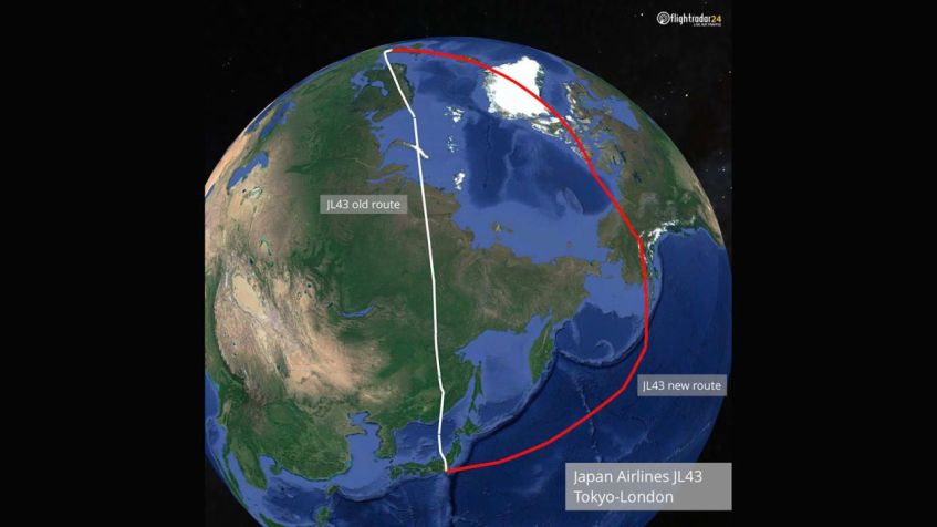 Voo de Londres para Tóquio da Japan Airlines antes (em branco) e depois (em vermelho) do início do conflito na Ucrânia / FlightRadar24