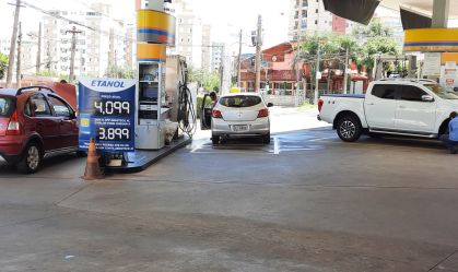 Posto em Ribeirão Preto (SP) já reajustam preço dos combustíveis no dia de anúncio da Petrobras