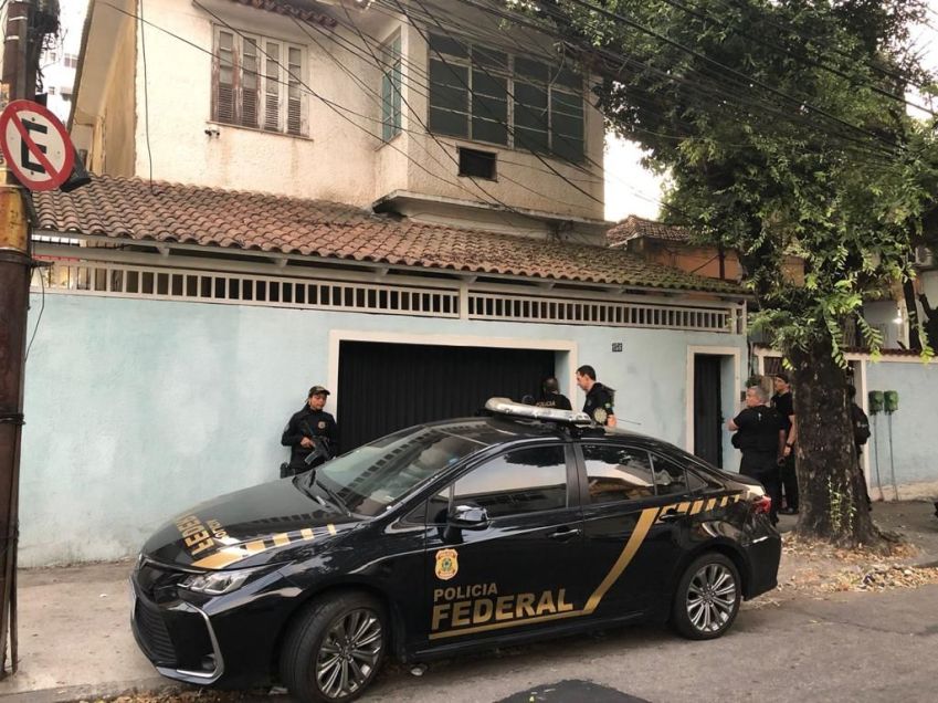 Casa alvo de mandado da PF em operação contra tráfico de armas / Reprodução/Polícia Federal