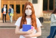 UFRJ volta a recomendar uso de máscara após alta de casos de Covid-19