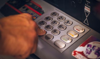 Bancos devem investir mais de R$ 45 bilhões em tecnologia em 2023, diz Febraban