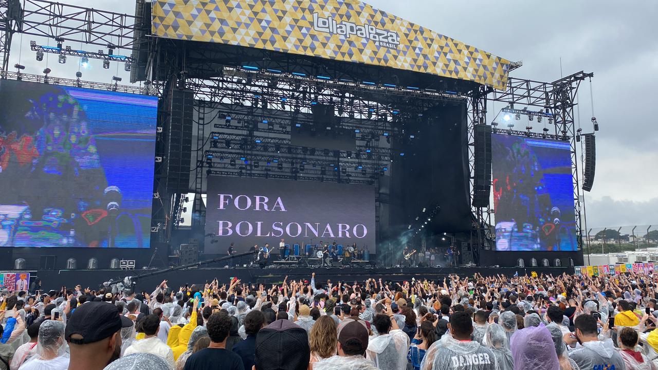 Banda Fresno diz 'fora, Bolsonaro' no Lollapalooza ao abrir último dia do evento