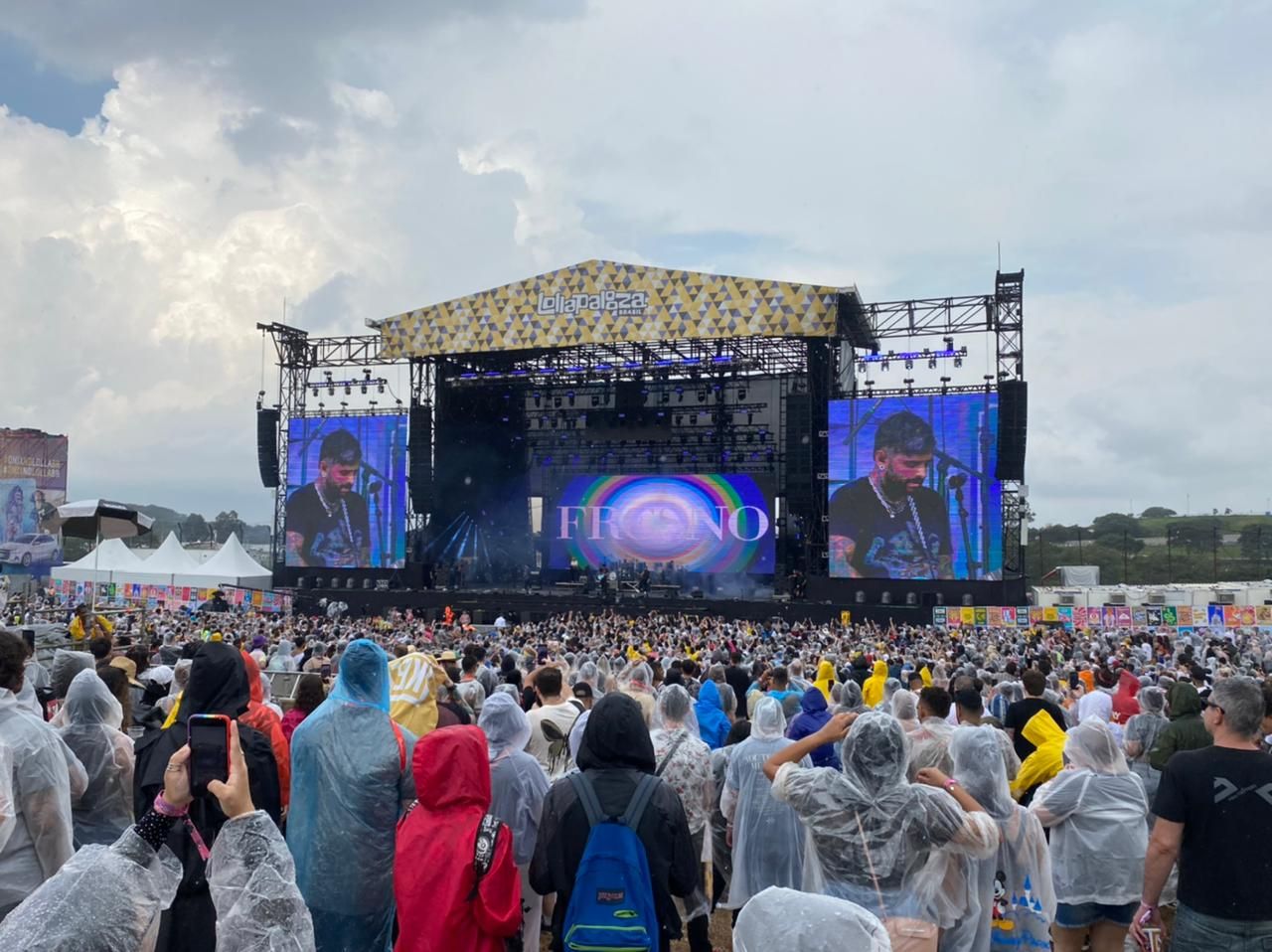 Fresno reabre programação do Lollapalooza com show no palco Onix