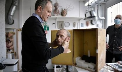 Museu de cera de Paris remove estátua de Putin