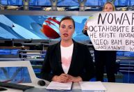 Jornalista que protestou na TV estatal russa diz que era ‘impossível ficar calada’