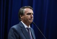 Bolsonaro eleva pressão e governo espera que presidente da Petrobras peça demissão