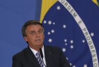 Bolsonaro diz que Petrobras “com toda certeza” vai reduzir preço dos combustíveis