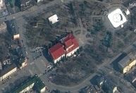 Teatro bombardeado em Mariupol tinha alerta para presença de crianças