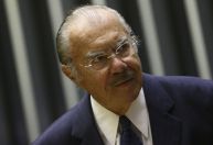Sarney prega união ao comentar sobre anistia: "Casa dividida não prospera"