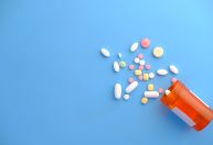 Uso de medicamentos para a saúde mental cresce no Brasil; especialistas alertam sobre cuidados