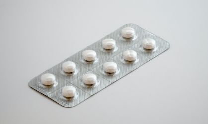 Estudo mostra prós e contras da aspirina para prevenir problemas cardíacos