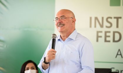 Pré-candidatos reagem à prisão de Milton Ribeiro e citam "corrupção"
