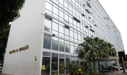 Presidente da Comissão de Educação no Senado garante que haverá CPI do MEC