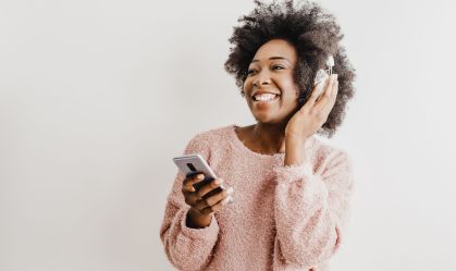 Podcast, áudio, música, rádio, celular, fone