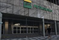 Ministro de Minas e Energia diz que política de preços da Petrobras não mudará