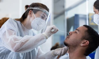 Percentual de testes positivos de Covid-19 é o maior em 17 semanas