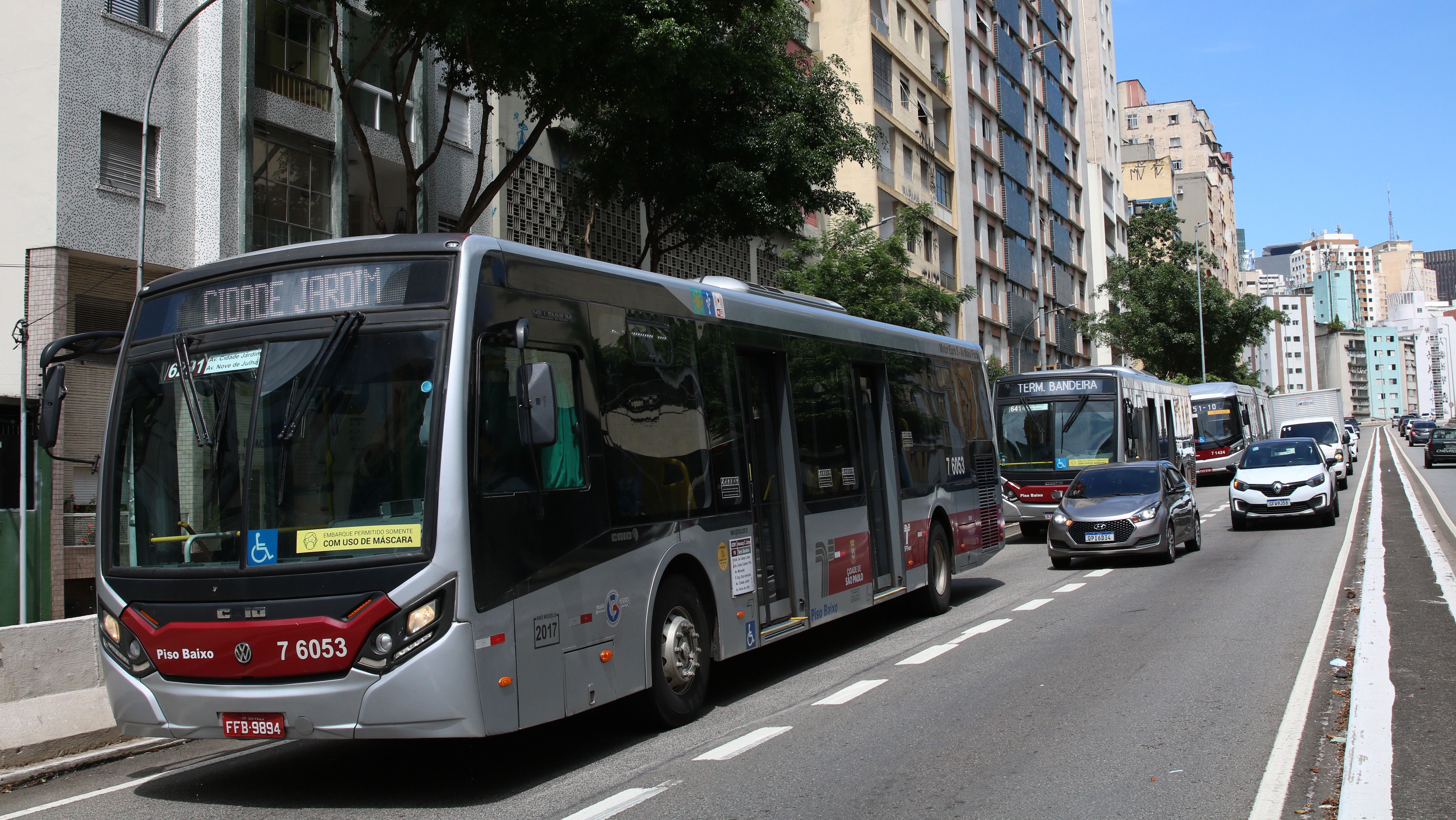 São Paulo (SP) | ônibus | transporte público | trânsito | carros | mobilidade urbana | imóveis | cidade | prédios