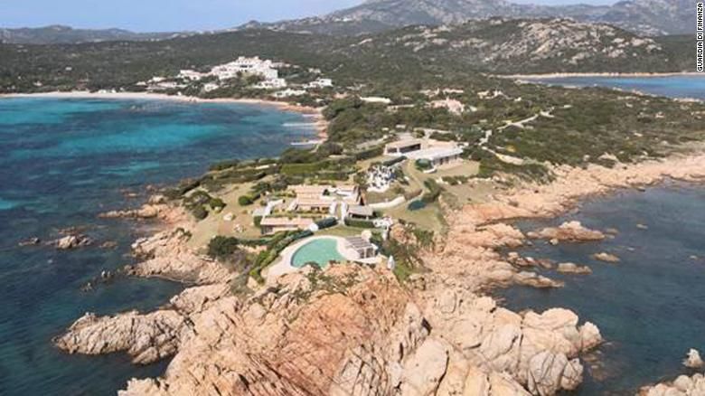 Propriedade dos Mazepin, na Sardenha, apreendida pela política italiana. / Guarda di Finanza / Divulgação