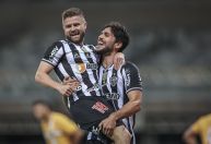 Com 3 de Sasha, Atlético-MG vence fácil Brasiliense na estreia na Copa do Brasil