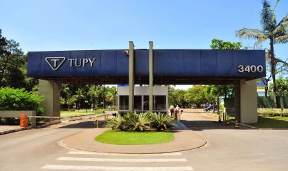 Fachada de portaria com o logo da Tupy