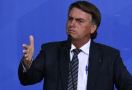 Bolsonaro critica imprensa, mas diz que nunca defendeu controle e censura