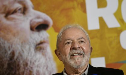 Luiz Inácio Lula da Silva após encontro com o partido Rede Sustentabilidade em Brasília - 28/04/2022