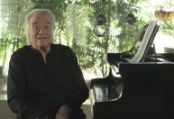 João Carlos Martins: Chaplin foi cineasta que ficou para a eternidade