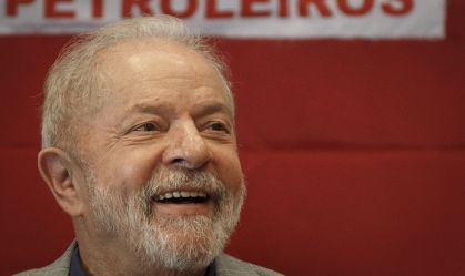 "A bola está com o governo brasileiro", diz defesa de Lula sobre julgamento da ONU