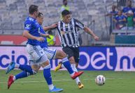 Atlético vence Cruzeiro com dois gols de Hulk e conquista o tri mineiro