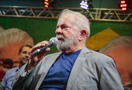 Não acredito em terceira via, diz Lula
