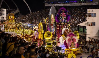 Carnaval: lembre 10 sambas-enredo que marcaram época