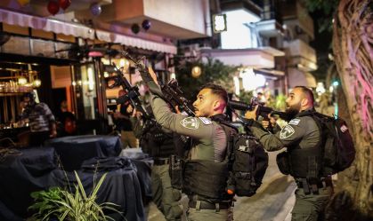 Ataque a tiros deixa feridos e ao menos dois mortos em Tel Aviv