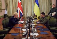 Boris Johnson culpa Putin por agravar custo de vida no Reino Unido