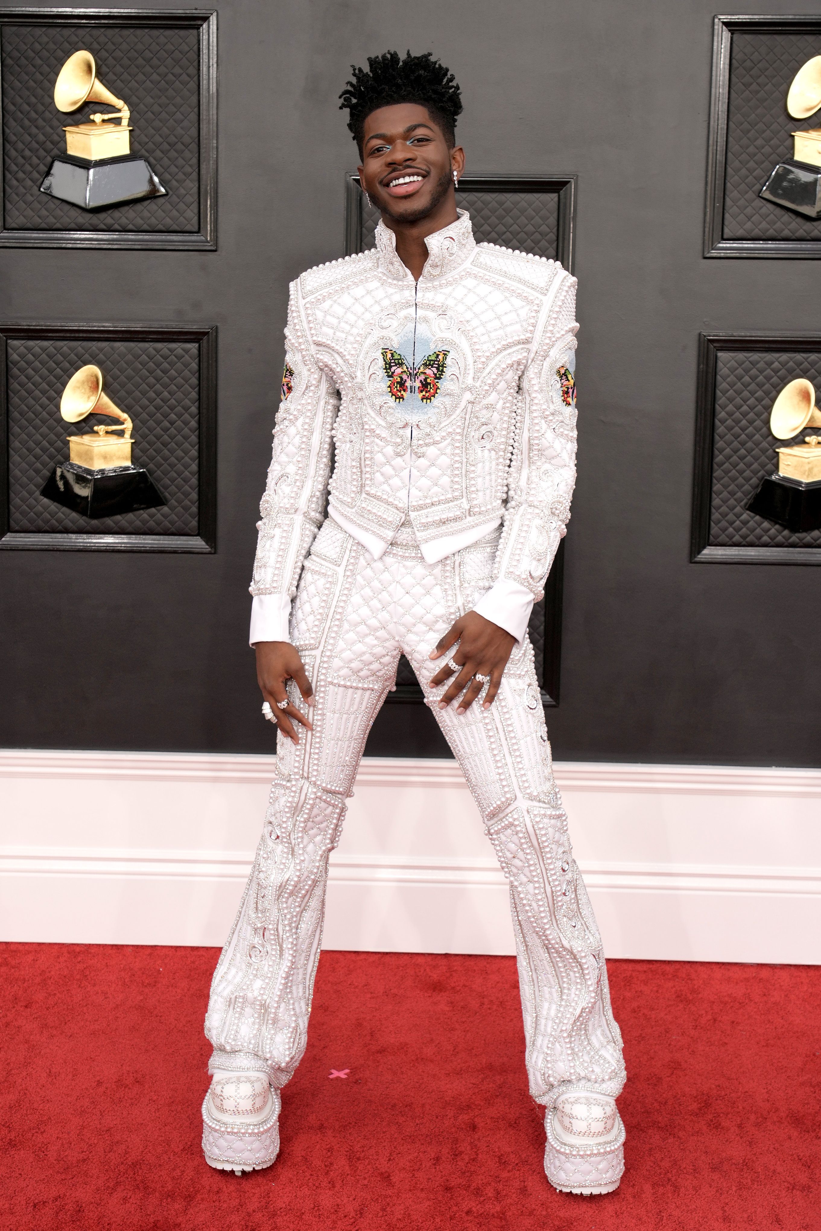 Lil Nas X no tapete vermelho do Grammy 2022 / FilmMagic