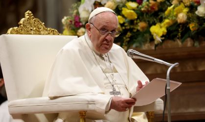 "Atingir civis indiscriminadamente" é crime de guerra, diz papa em discurso