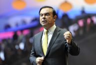 5 anos após fuga cinematográfica, Carlos Ghosn investe em vinho e dá aulas