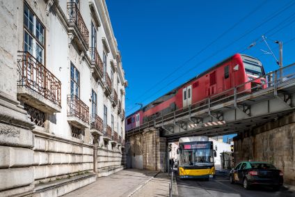 Trem e ônibus em Lisboa, Portugal