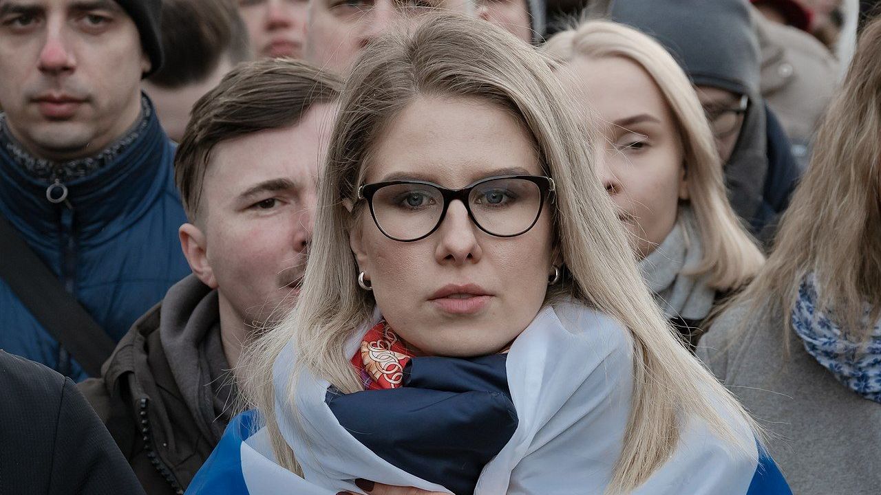 Lyubov Sobol em protesto em 2020