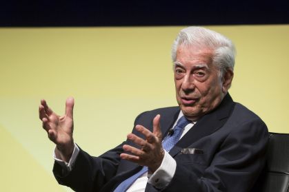 Escritor peruano Mario Vargas Llosa