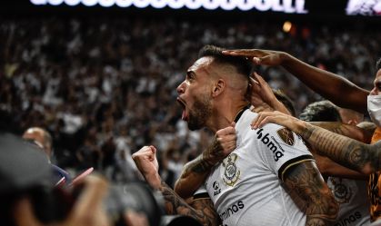 Com dois gols de Maycon, Corinthians supera o Boca Juniors pela Libertadores