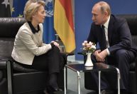 União Europeia chama corte no envio de gás de “chantagem”; Rússia nega