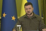 Rússia está tentando “nos varrer da face da Terra”, diz Zelensky