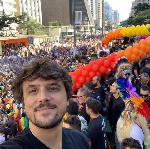 Renan Quinalha na Parada do Orgulho LGBTQIA+ em São Paulo / Acervo pessoal