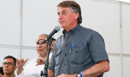Bolsonaro diz estar “orgulhoso e feliz” por perdão a Silveira