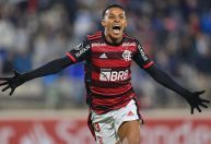 Chilenos fazem provocações racistas contra torcida do Flamengo